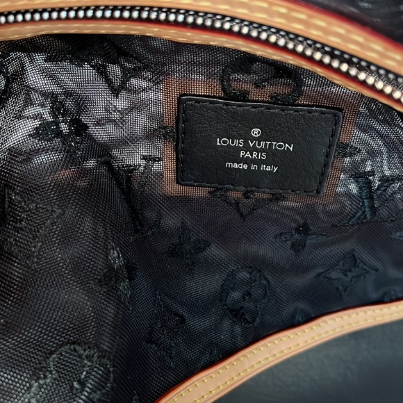 Louis Vuitton Monogram Transparence Lockit - Picture 11 of 16